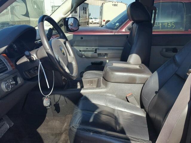 3GNMCFE02BG236482 - 2011 CHEVROLET AVALANCHE 灰色 照片 5