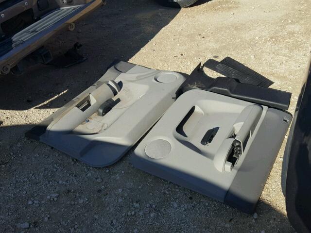 3GNMCFE02BG236482 - 2011 CHEVROLET AVALANCHE 灰色 照片 9