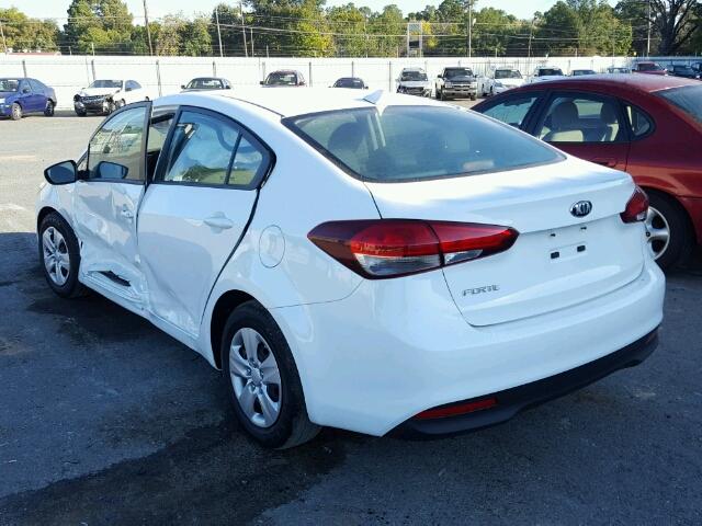 3KPFK4A78HE137682 - 2017 KIA FORTE LX WHITE photo 3