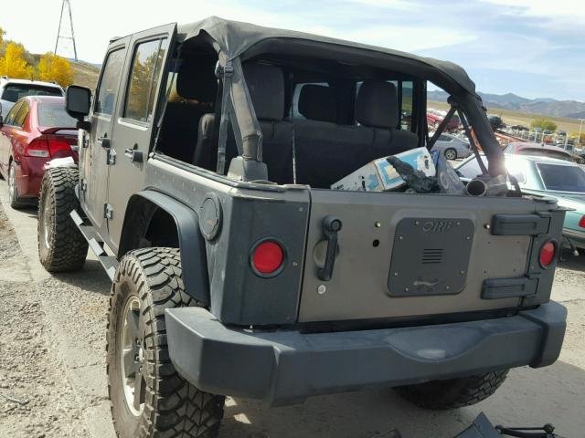 1C4BJWFGXCL108836 - 2012 JEEP WRANGLER U GRAY photo 3