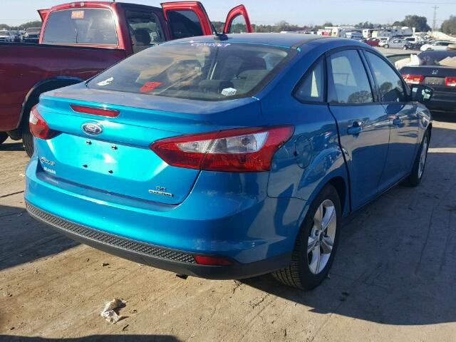 1FADP3F24DL129537 - 2013 FORD FOCUS BLUE photo 4