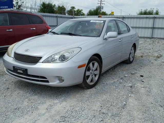 JTHBA30G855074134 - 2005 LEXUS ES 330 SILVER photo 2