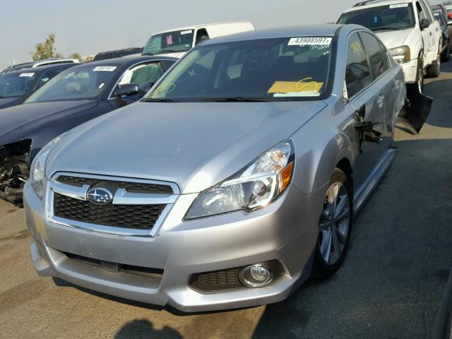 4S3BMBA64E3034055 - 2014 SUBARU LEGACY 2.5 SILVER photo 2