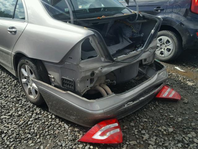 WDBRF92H17F843711 - 2007 MERCEDES-BENZ C 280 4MAT GOLD photo 9