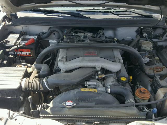 2CNBJ734726924647 - 2002 CHEVROLET TRACKER ZR SILVER photo 7