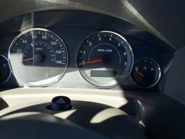 1J8HG48K47C586764 - 2007 JEEP COMMANDER SILVER photo 8