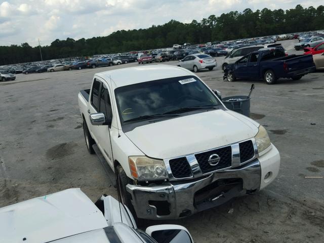 1N6BA07A37N246684 - 2007 NISSAN TITAN XE WHITE photo 1