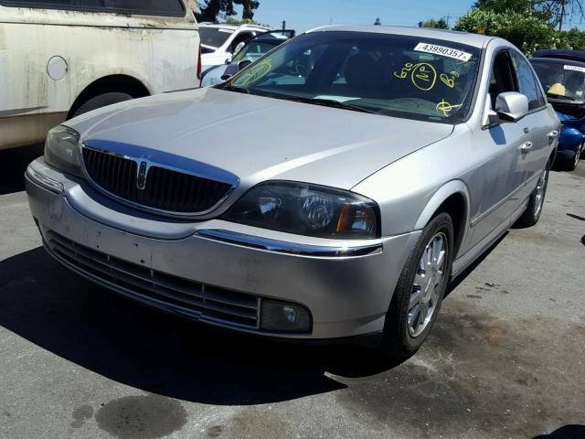 1LNHM86S84Y679064 - 2004 LINCOLN LS 银色 照片 2