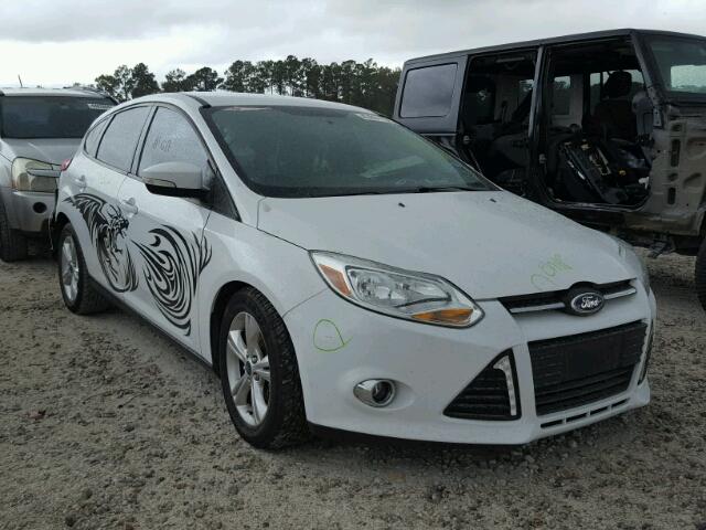 1FADP3K22DL372821 - 2013 FORD FOCUS SE WHITE photo 1