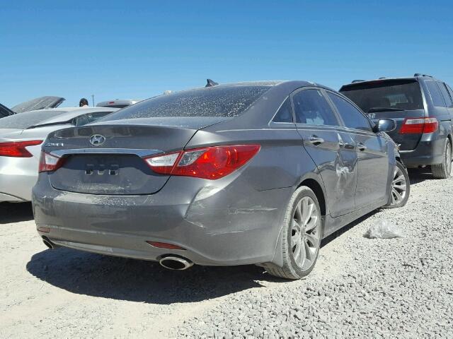 5NPEC4AC3CH492592 - 2012 HYUNDAI SONATA GRAY photo 4