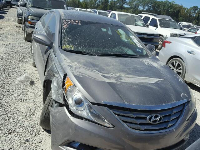 5NPEC4AC3CH492592 - 2012 HYUNDAI SONATA GRAY photo 9