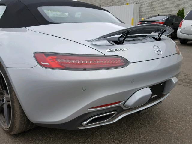 WDDYK7HA3JA019209 - 2018 MERCEDES-BENZ AMG GT GRAY photo 9