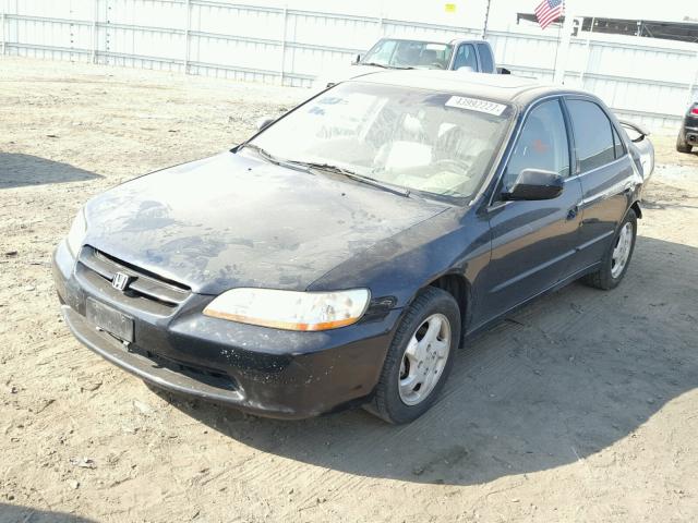 JHMCG6602YC026899 - 2000 HONDA ACCORD EX BLACK photo 2