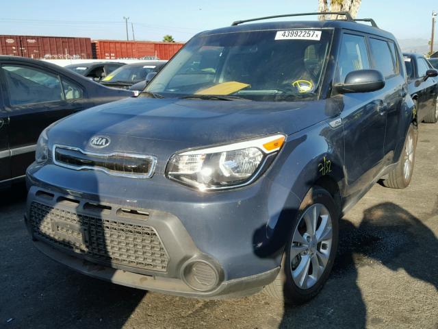 KNDJP3A58F7200703 - 2015 KIA SOUL + BLUE photo 2