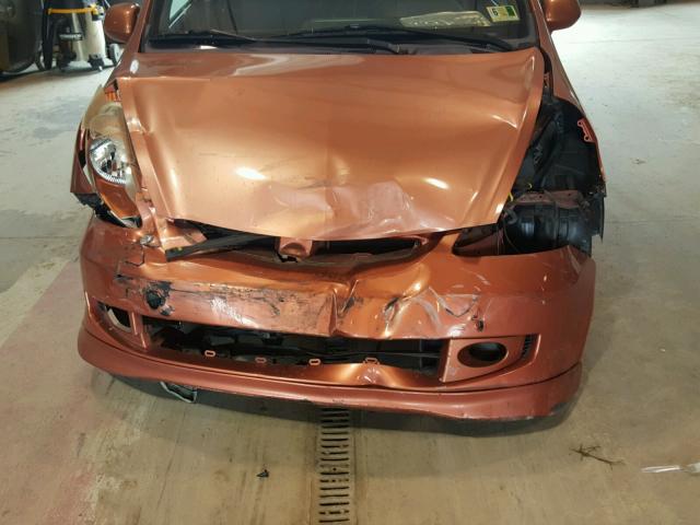 JHMGD38697S017017 - 2007 HONDA FIT S ORANGE photo 9