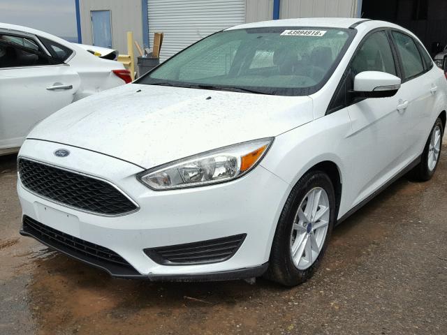 1FADP3F26HL304859 - 2017 FORD FOCUS WHITE photo 2