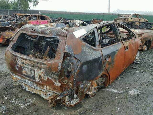 JTDZN3EU4D3207064 - 2013 TOYOTA PRIUS V BURN photo 4