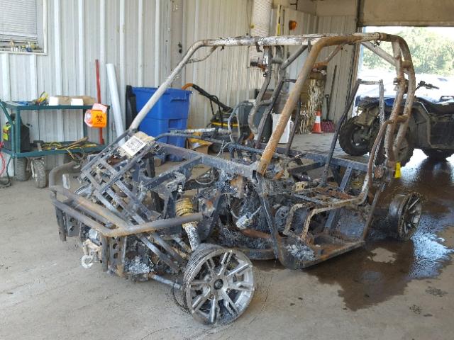 3JBKKCP11DJ001328 - 2013 CAN-AM COMMANDER BURN photo 2