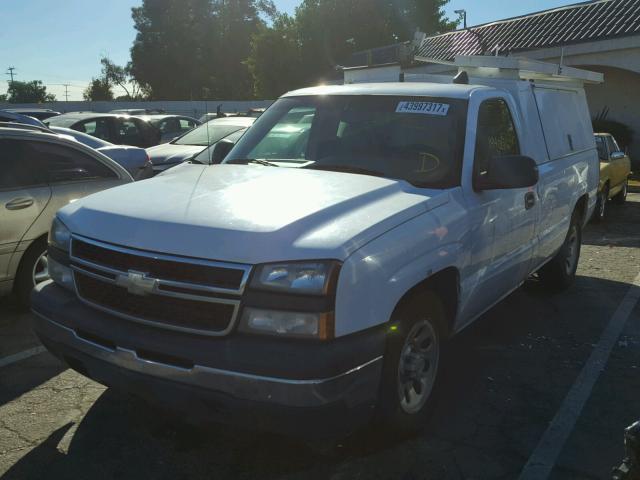 1GCEC14X97Z148356 - 2007 CHEVROLET SILVERADO WHITE photo 2