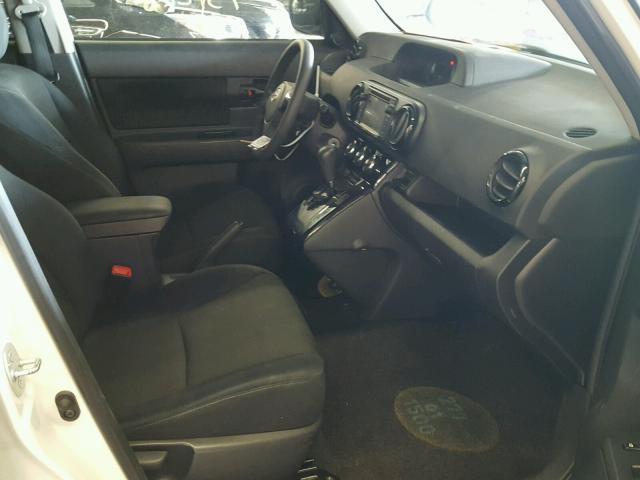 JTLZE4FE2EJ058457 - 2014 TOYOTA SCION XB Ақ фото 5