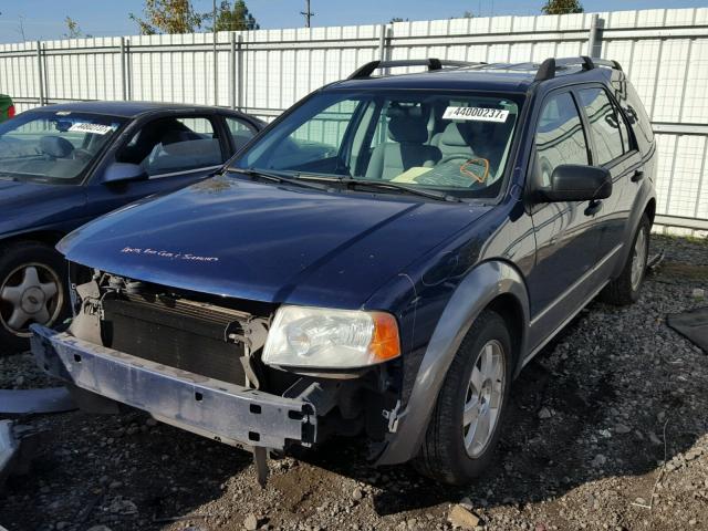 1FMZK04105GA11613 - 2005 FORD FREESTYLE BLUE photo 2