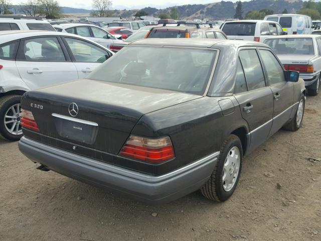 WDBEA32E9RC107281 - 1994 MERCEDES-BENZ E 320 BLACK photo 4