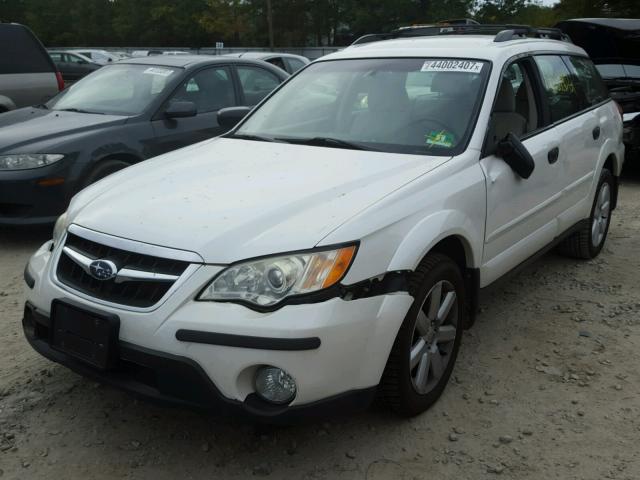 4S4BP61C597315098 - 2009 SUBARU OUTBACK WHITE photo 2