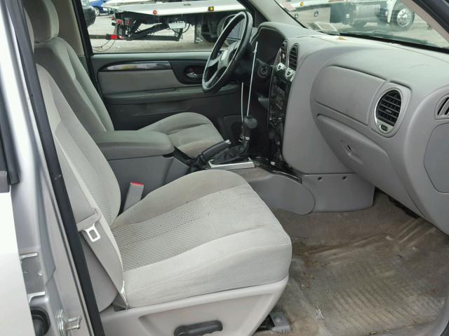 1GKDT33S392127631 - 2009 GMC ENVOY SLE SILVER photo 5