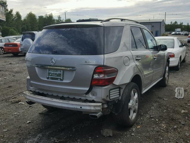 4JGBB86E58A319156 - 2008 MERCEDES-BENZ ML 350 SILVER photo 4