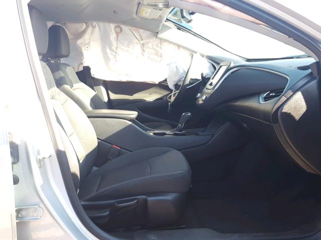 1G1ZB5ST7GF336394 - 2016 CHEVROLET MALIBU LS Gümüş foto 5