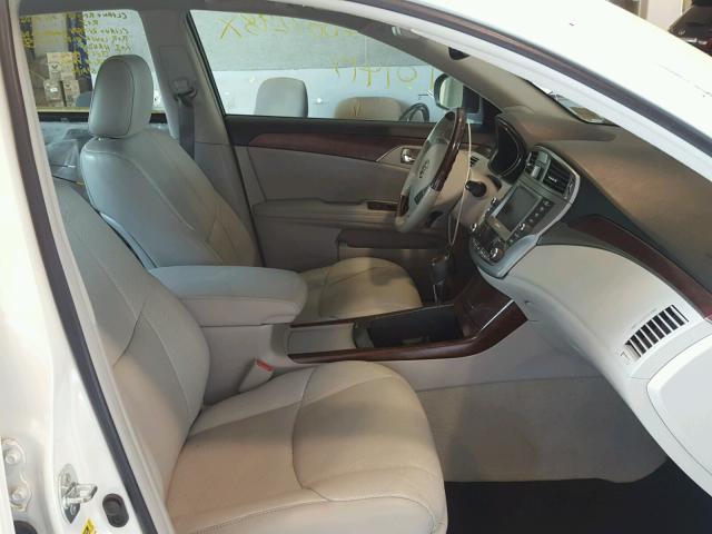 4T1BK3DB7BU429787 - 2011 TOYOTA AVALON BAS WHITE photo 5