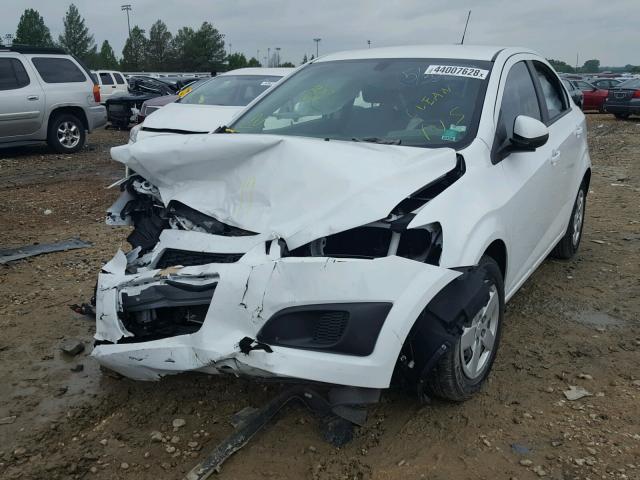 1G1JA5SH4F4147031 - 2015 CHEVROLET SONIC LS WHITE photo 2