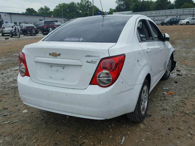 1G1JA5SH4F4147031 - 2015 CHEVROLET SONIC LS WHITE photo 4