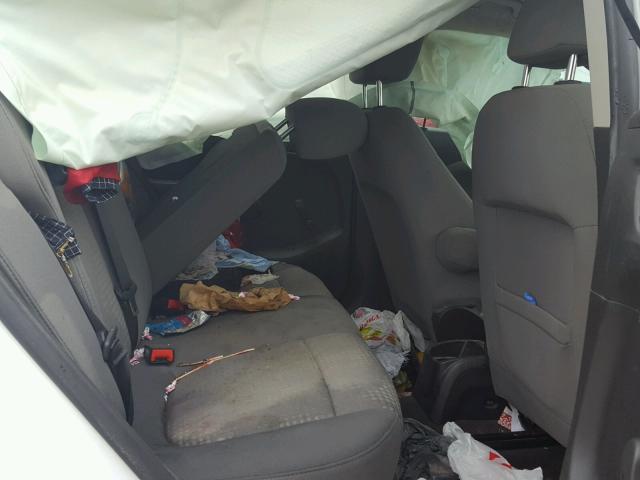 1G1JA5SH4F4147031 - 2015 CHEVROLET SONIC LS WHITE photo 6