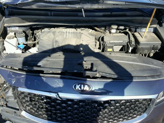 KNDMC5C14H6253485 - 2017 KIA SEDONA EX BLUE photo 7