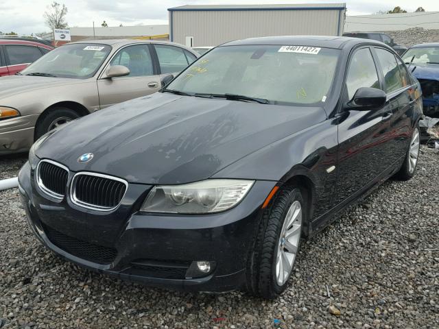 WBAPH7C57BE677587 - 2011 BMW 328 I BLACK photo 2