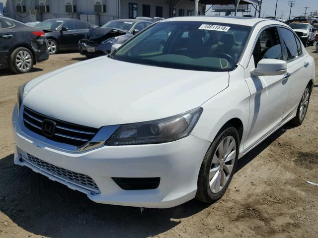 1HGCR2F86DA174068 - 2013 HONDA ACCORD EXL WHITE photo 2