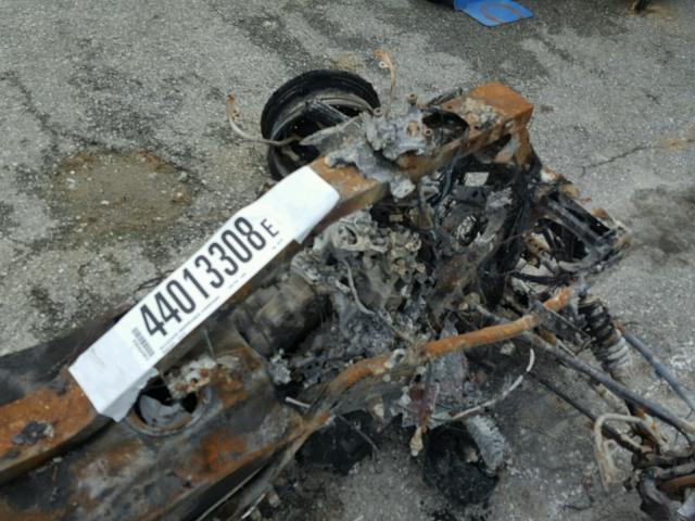 2BXJBLC17AV001147 - 2010 CAN-AM SPYDER ROA BURN photo 5