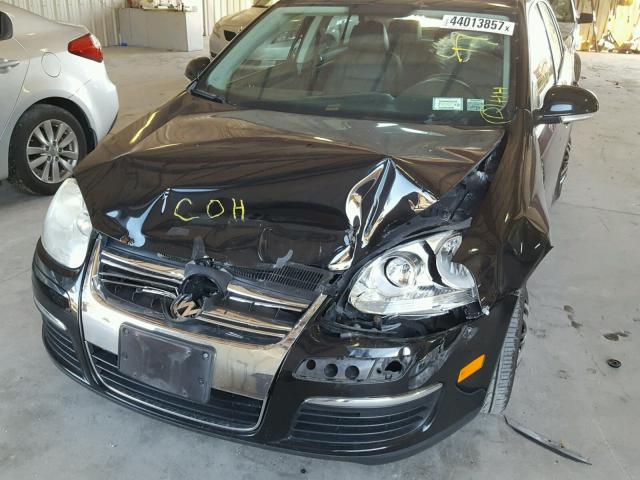 3VWRZ71K18M110230 - 2008 VOLKSWAGEN JETTA SE BLACK photo 9