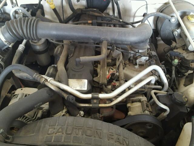 1J4FA49S24P719681 - 2004 JEEP WRANGLER S WHITE photo 7