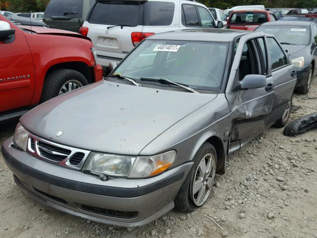 YS3DF58K922029855 - 2002 SAAB 9-3 SE SILVER photo 2