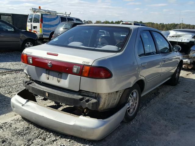 3N1AB41D7XL087094 - 1999 NISSAN SENTRA BAS SILVER photo 4