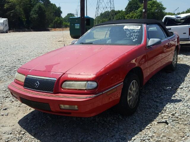 1C3EU453XSF687142 - 1995 CHRYSLER LEBARON GT RED photo 2