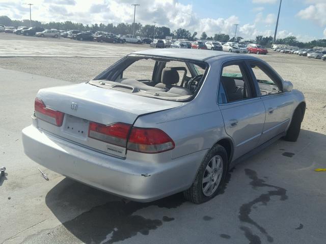 1HGCG56782A169482 - 2002 HONDA ACCORD SE SILVER photo 4