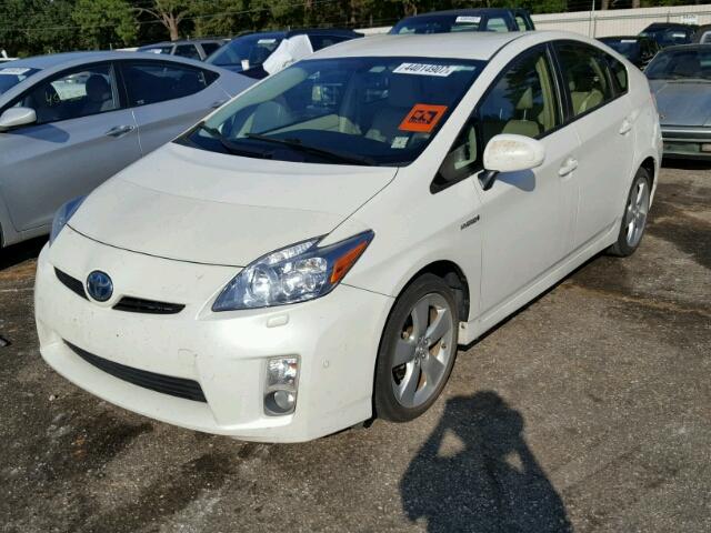 JTDKN3DU7B1365524 - 2011 TOYOTA PRIUS WHITE photo 2