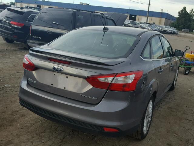 1FAHP3J22CL158204 - 2012 FORD FOCUS TITA GRAY photo 4