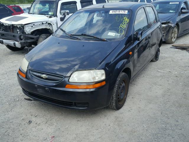 KL1TD62634B212575 - 2004 CHEVROLET AVEO BLACK photo 2