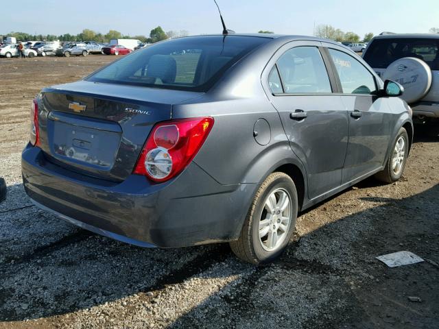 1G1JA5SH9C4165181 - 2012 CHEVROLET SONIC GRAY photo 4