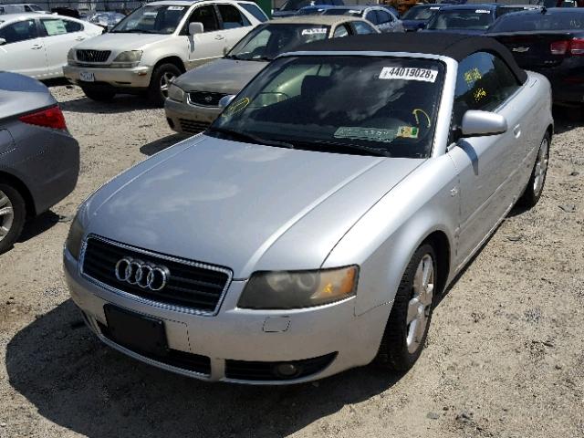 WAUAC48H06K009515 - 2006 AUDI A4 1.8 CAB SILVER photo 2