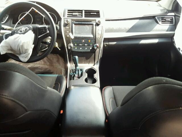 4T1BF1FK3GU609538 - 2016 TOYOTA CAMRY LE 蓝色 照片 9